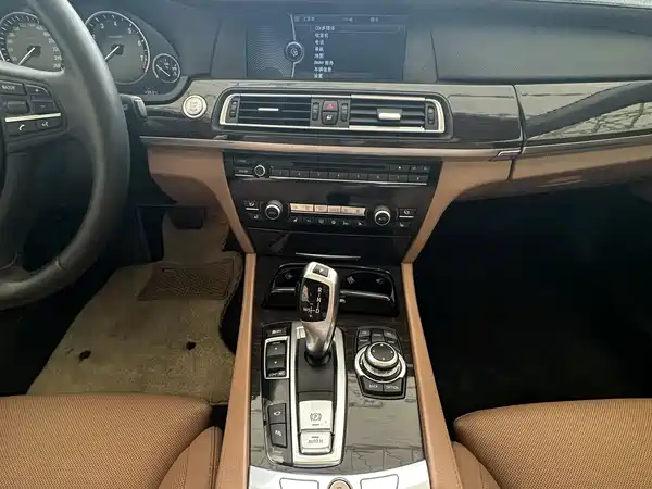 BMW 7 Series 2009