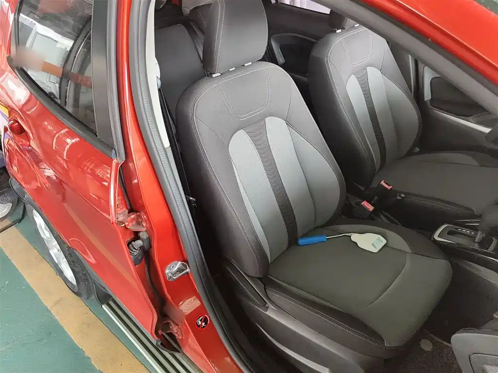 Ford Ecosport 2015 — фото 17