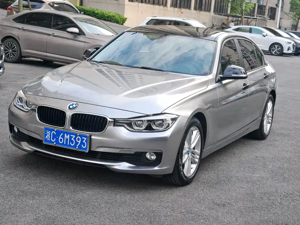 BMW 3 Series 2016 — фото 1