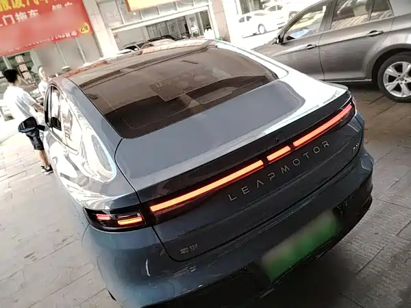 Leapmotor B01 2025
