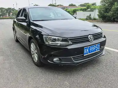 Volkswagen Sagitar 2014
