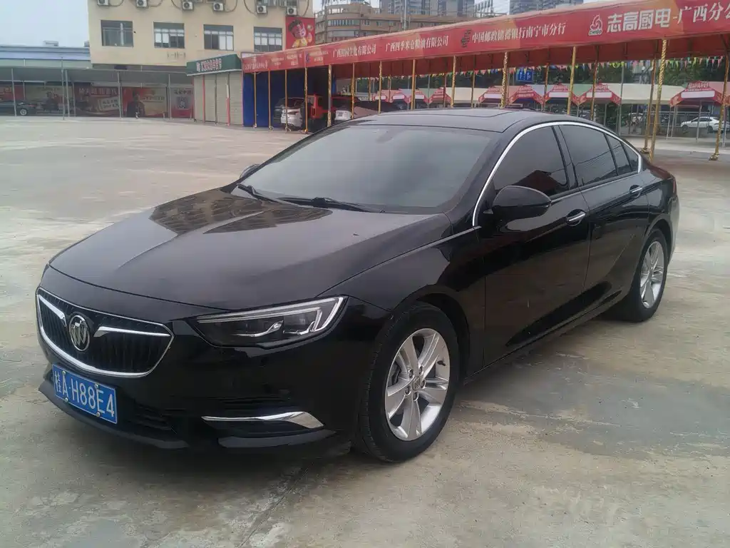 Buick Regal 2018 — фото 1
