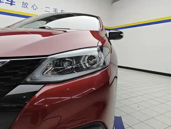 Nissan Tiida 2021
