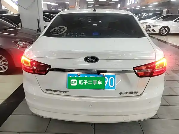 Ford Escort 2017