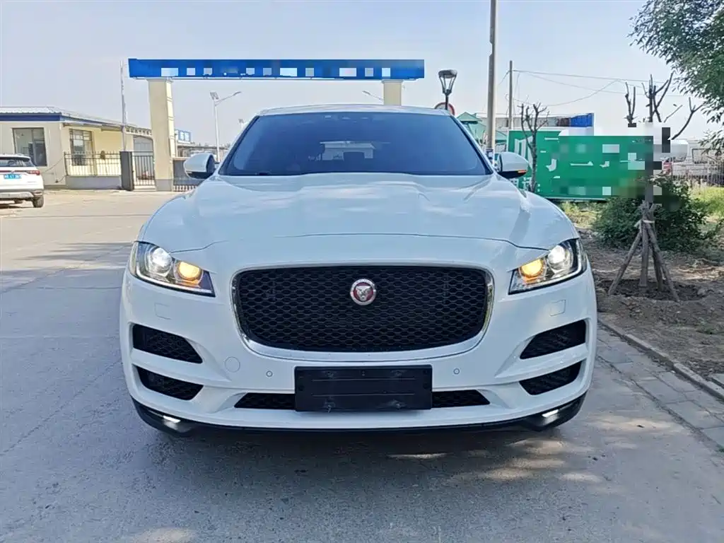 Jaguar F-PACE 2018 — фото 3