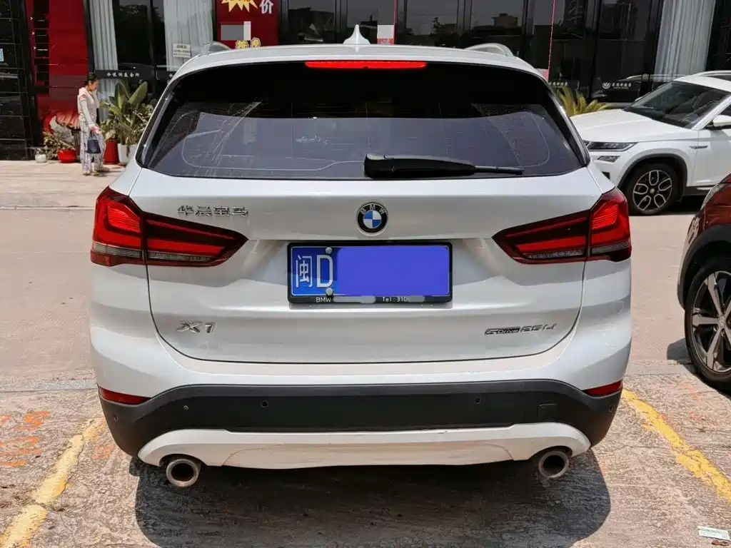 BMW X1 2022 — фото 6