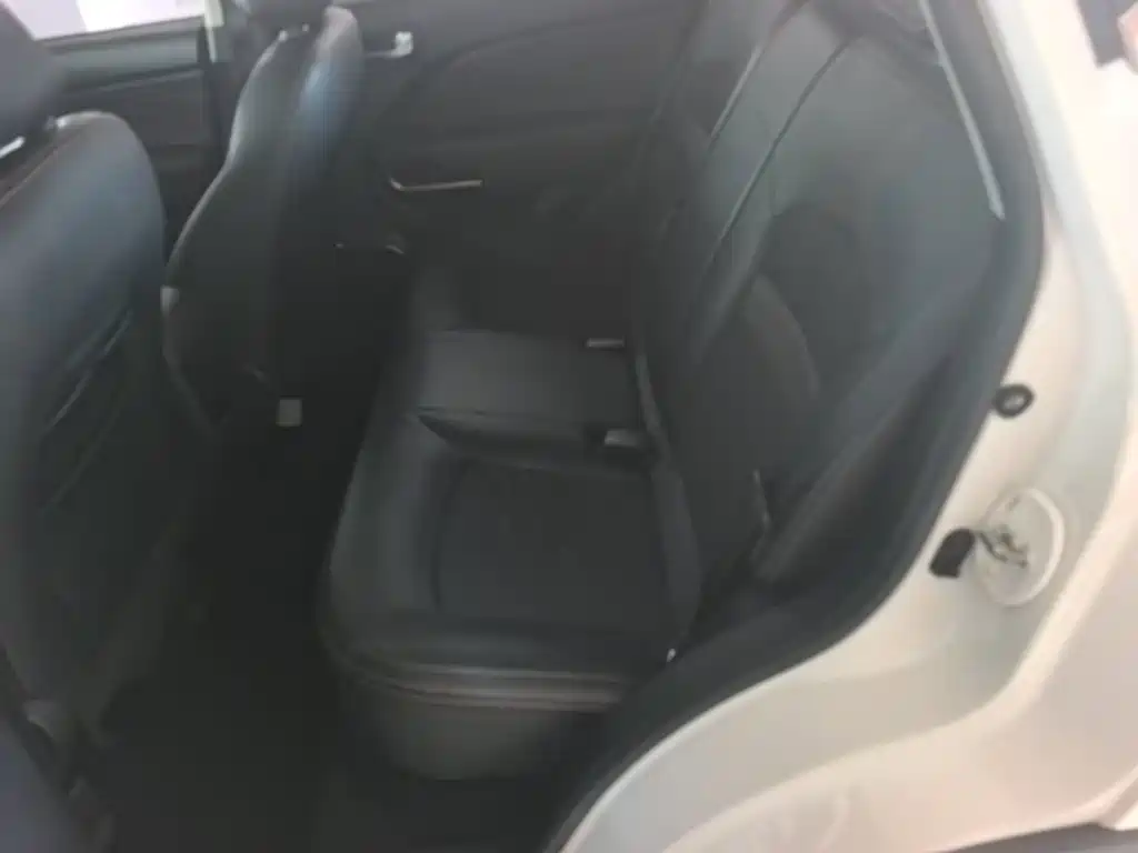 GAC Trumpchi GS3 2018 — фото 17