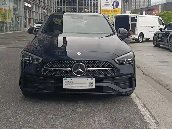 Mercedes-Benz C-Class 2022