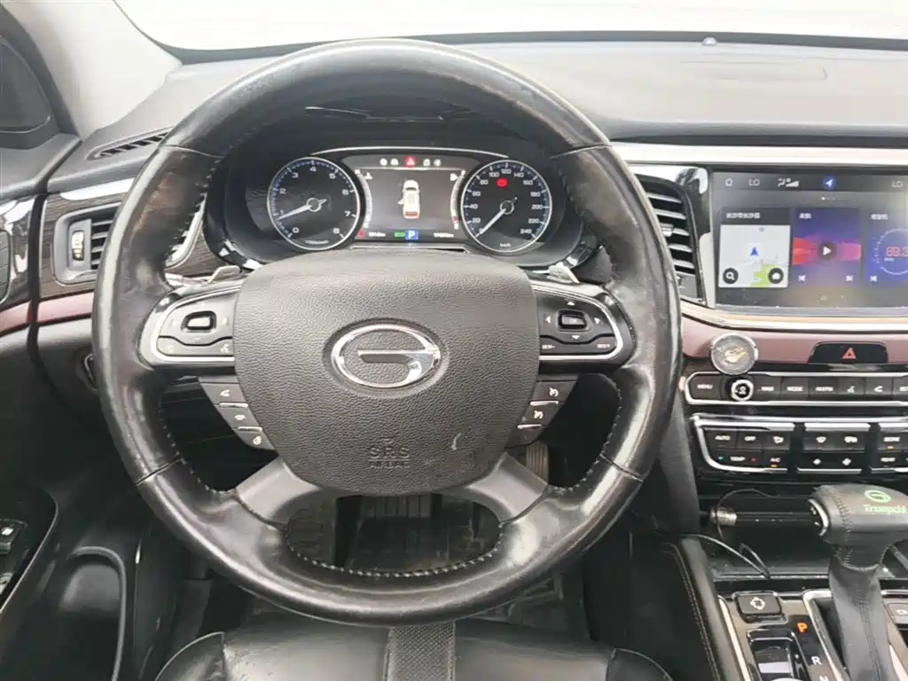 GAC Motor Trumpchi GS8 2018 — фото 11