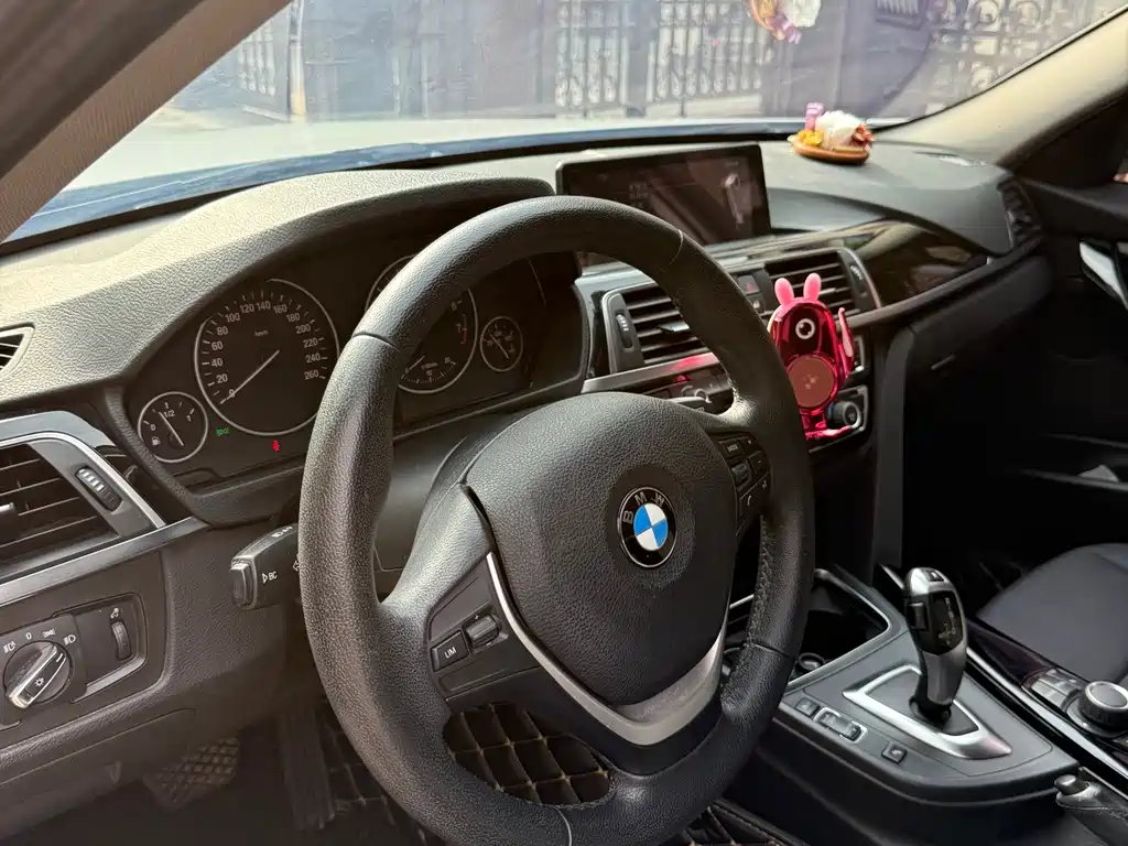 BMW 3 Series 2016 — фото 6