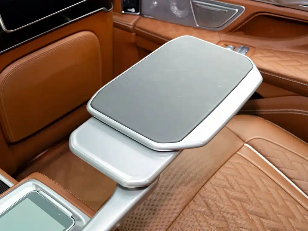 BMW 7 Series 2019 — фото 15