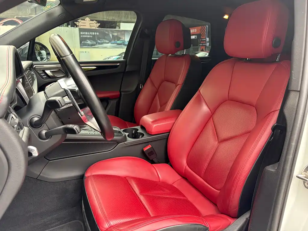 Porsche Macan 2021 — фото 15