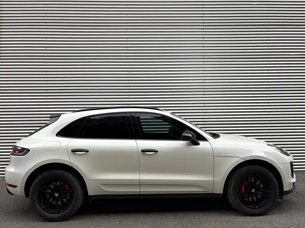 Porsche Macan 2021 — фото 4