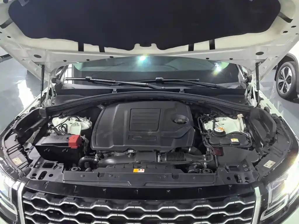 Land Rover Range Rover Velar 2018 — фото 20