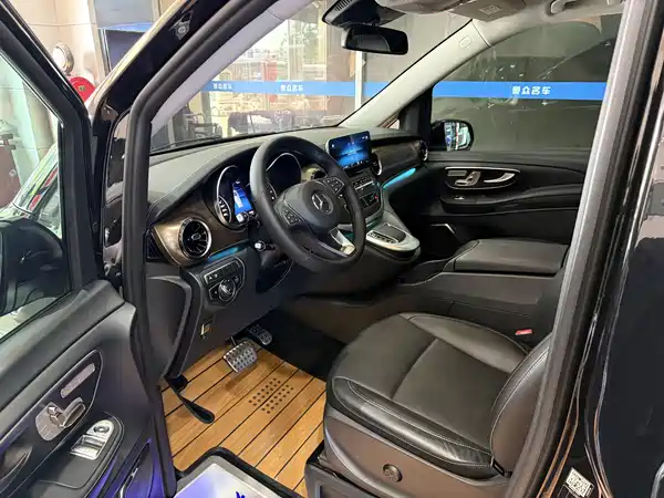 Mercedes-Benz V-Class 2020