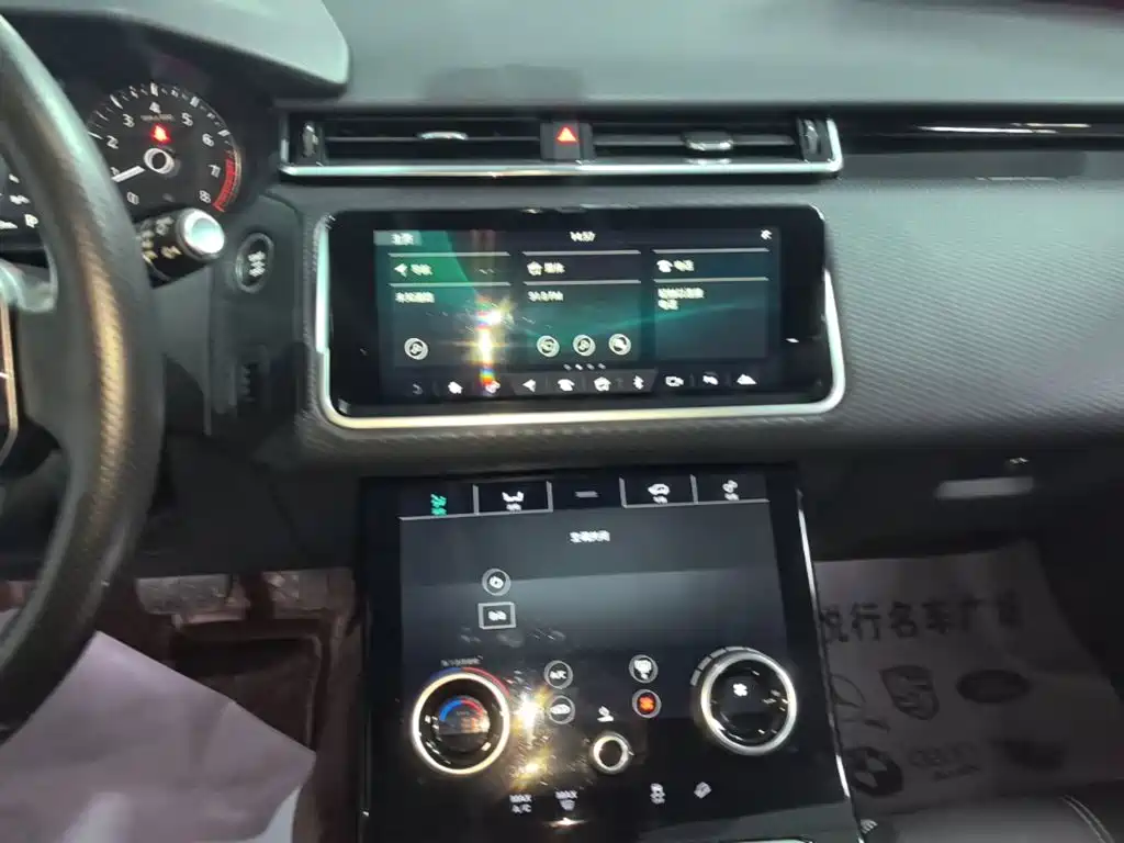 Land Rover Range Rover Velar 2018 — фото 13