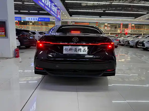 Toyota Avalon 2025