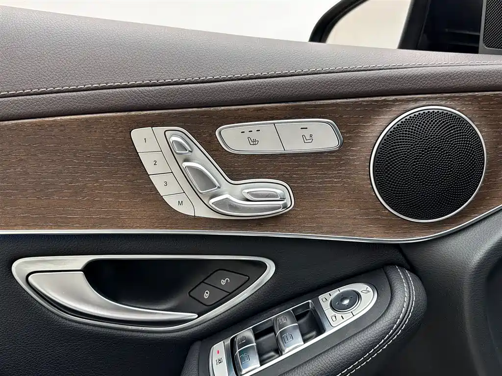 Mercedes-Benz GLC 2022 — фото 15