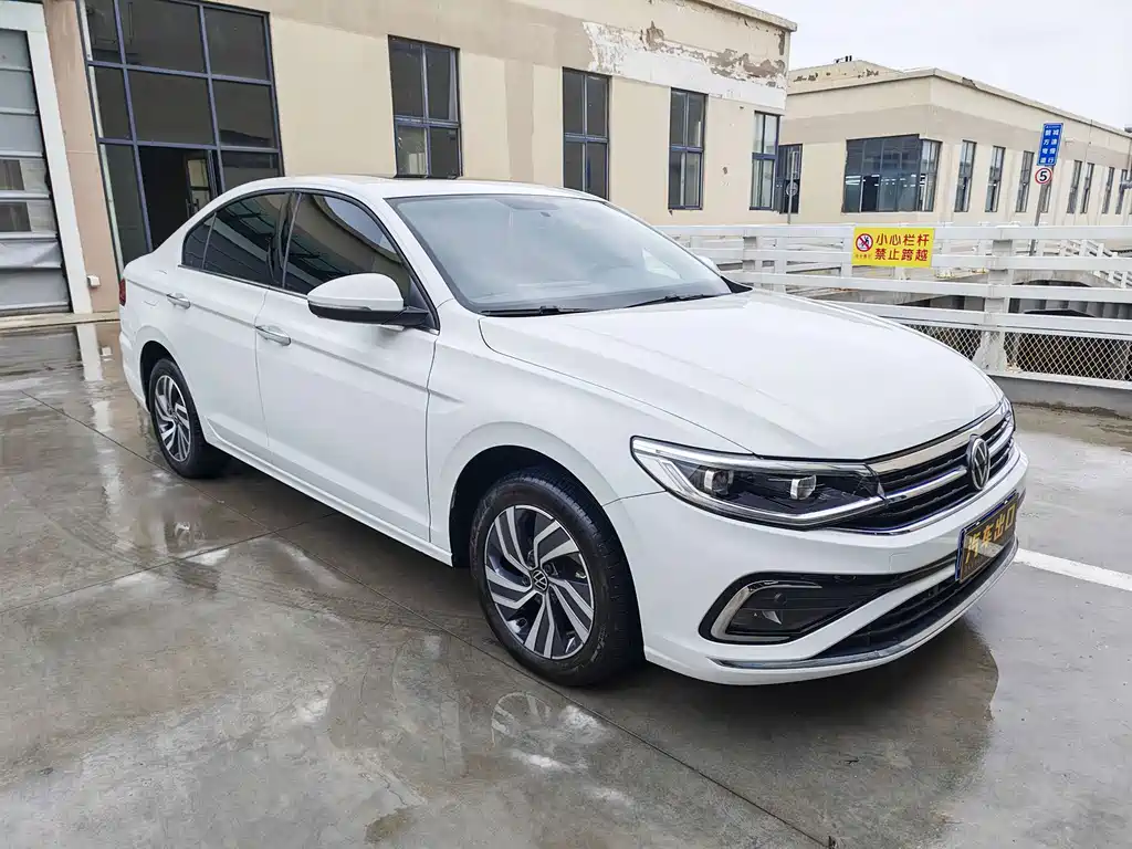 Volkswagen Bora 2023