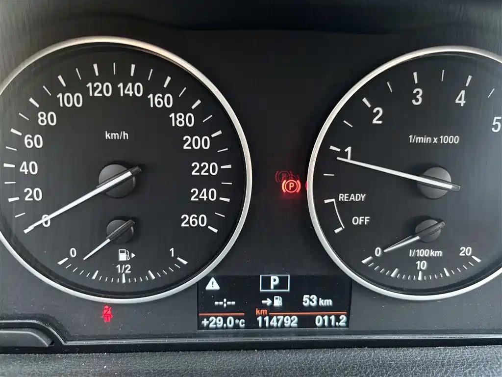 BMW 2 Series Wagon 2015 — фото 10
