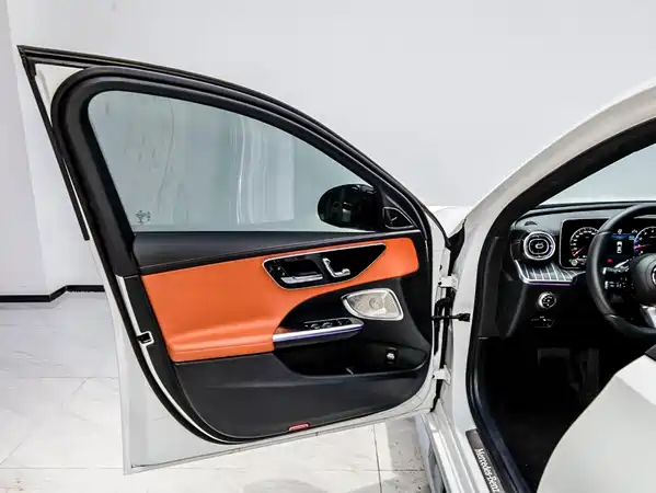 Mercedes-Benz C-Class 2022