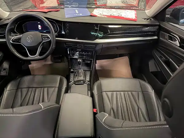 Volkswagen Passat 2023