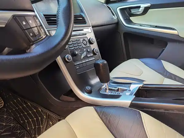 Volvo XC60 2011