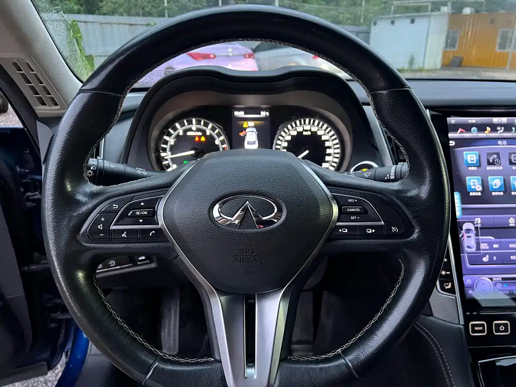 Infiniti Q50L 2018 — фото 14