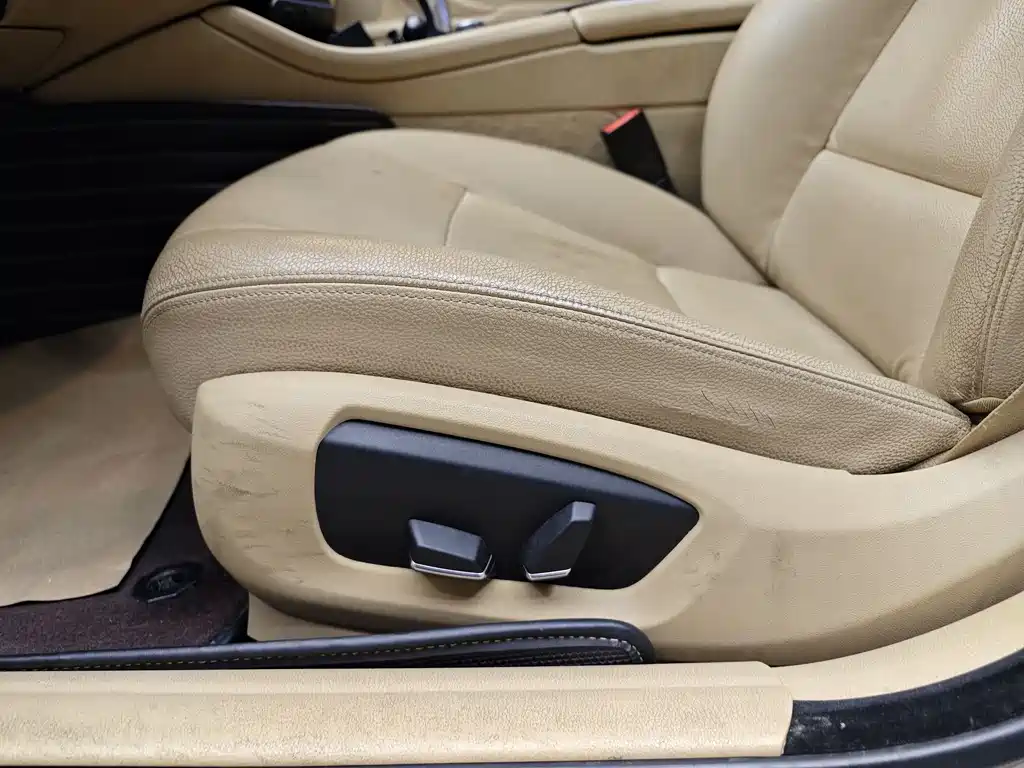 BMW 5 Series 2014 — фото 11