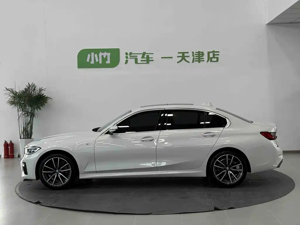 BMW 3 Series 2022