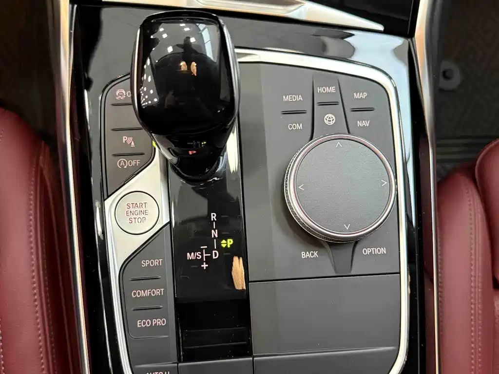 BMW 3 Series 2022 — фото 16
