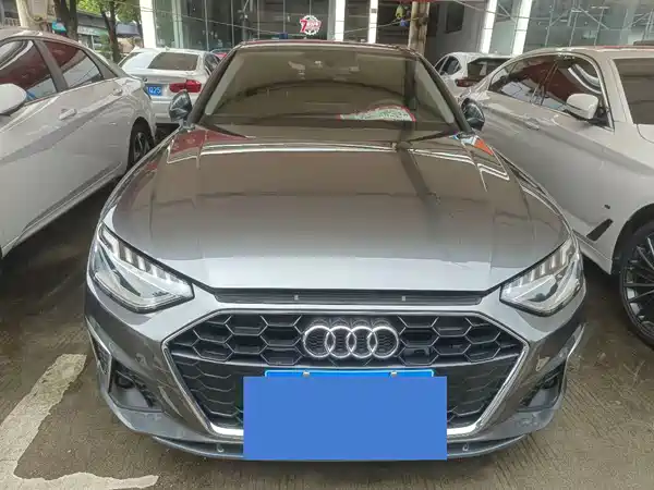 Audi A4L 2021