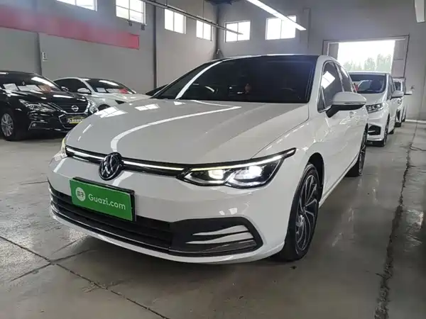 Volkswagen Golf 2023