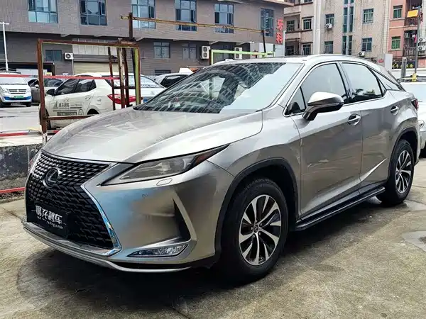 Lexus RX 2021