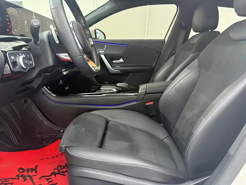 Mercedes-Benz A-Class 2022 — фото 11
