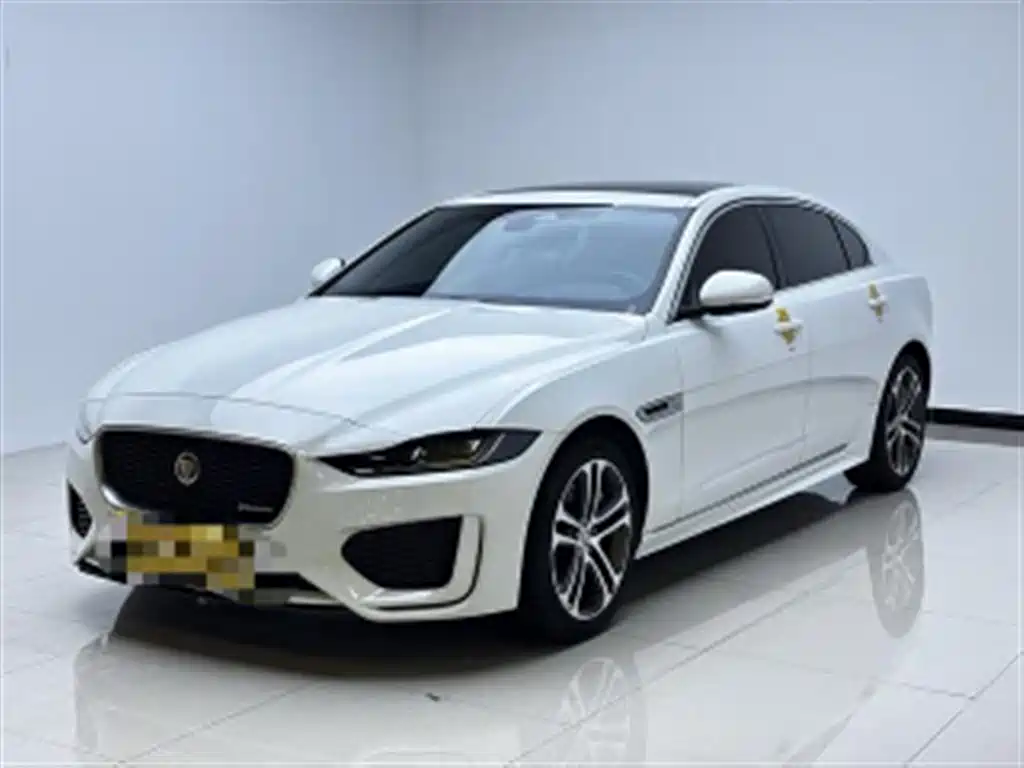 Jaguar XEL 2023 — фото 1