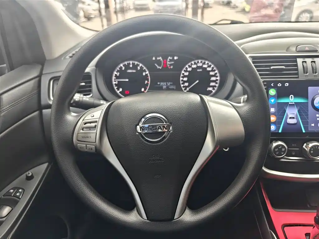 Nissan Tiida 2018 — фото 20