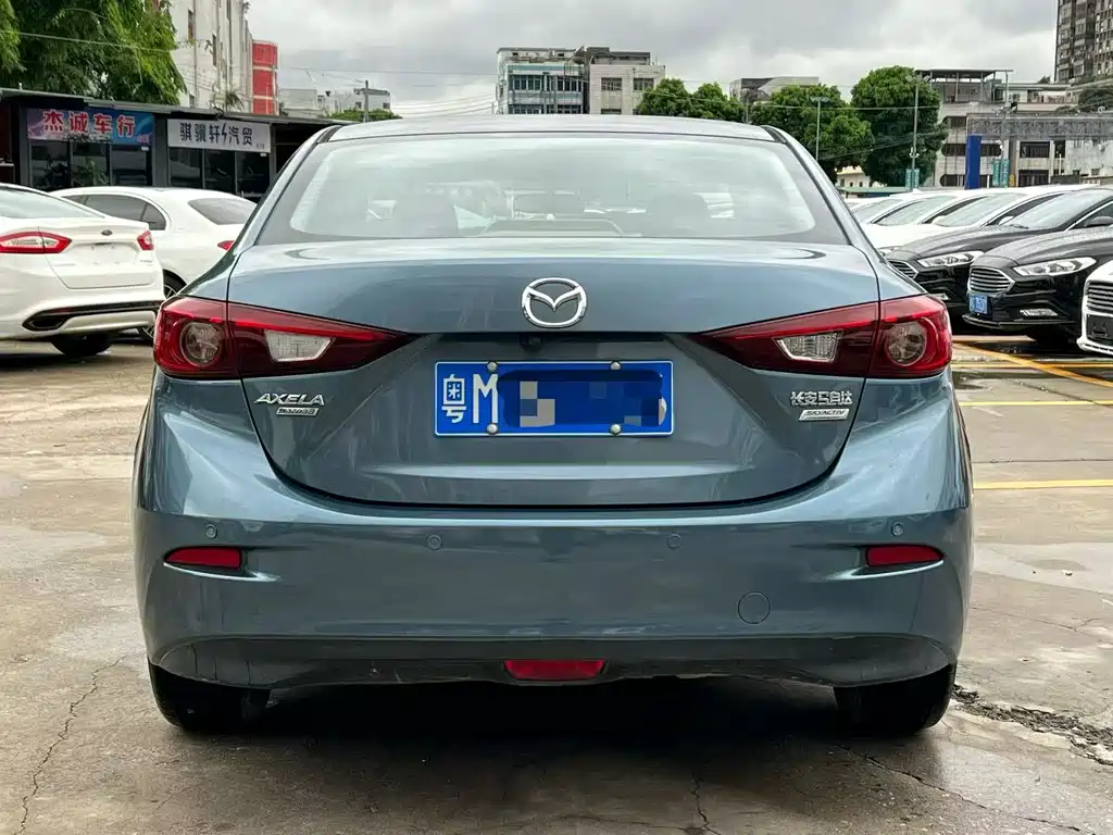 Mazda 3 Axela 2016 — фото 8