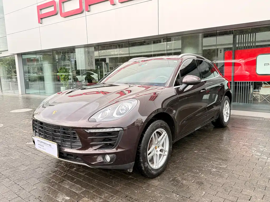 Porsche Macan 2018 — фото 1