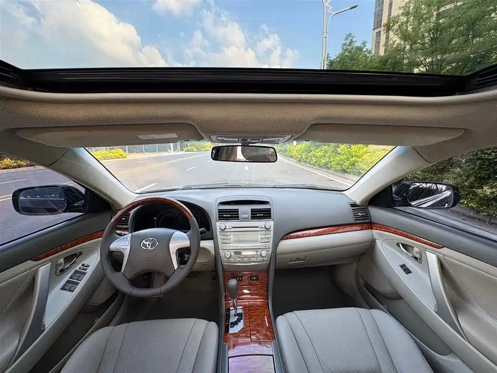Toyota Camry 2007 — фото 16