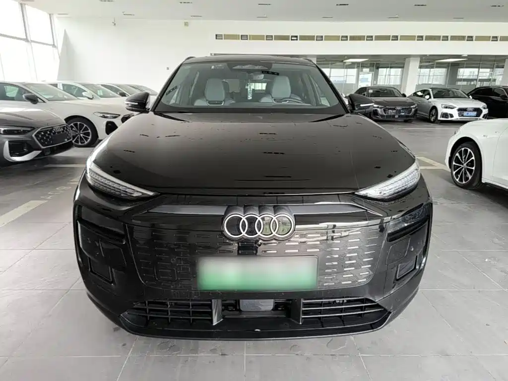 Audi Q6L E-Tron 2025 — фото 3