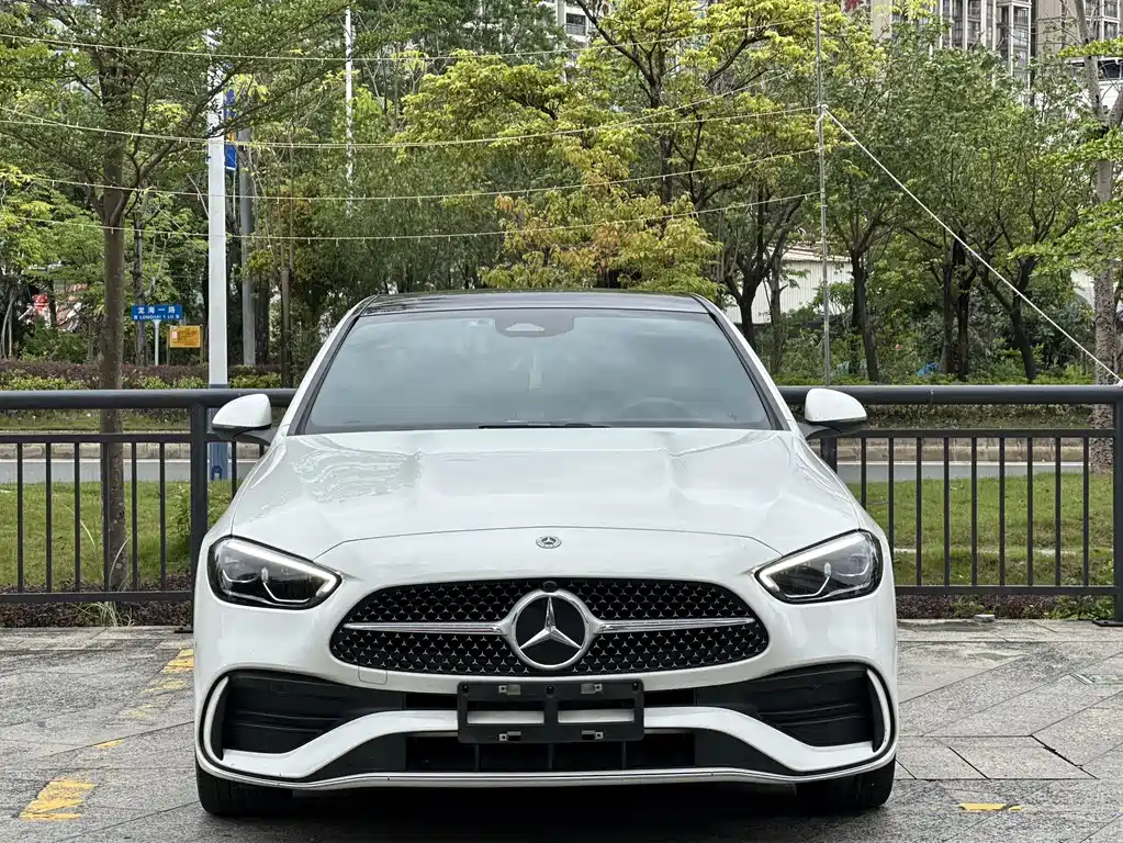 Mercedes-Benz C-Class 2023 — фото 3