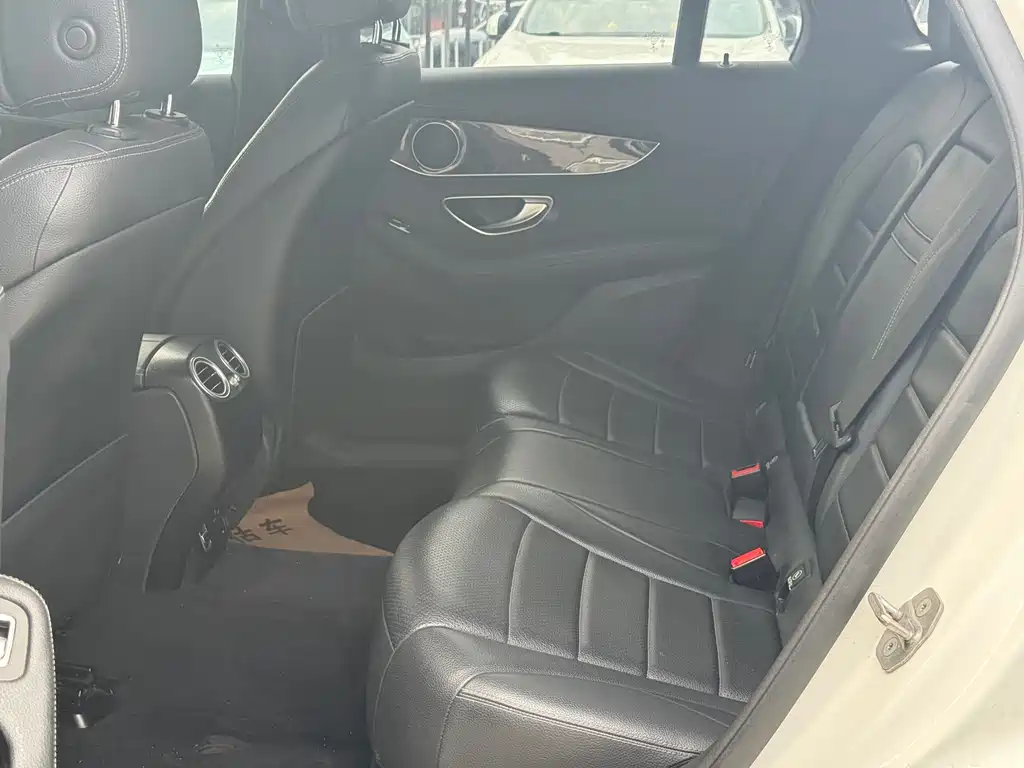 Mercedes-Benz GLC 2019 — фото 11
