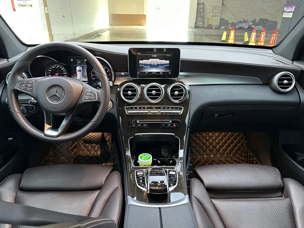 Mercedes-Benz GLC 2019 — фото 11