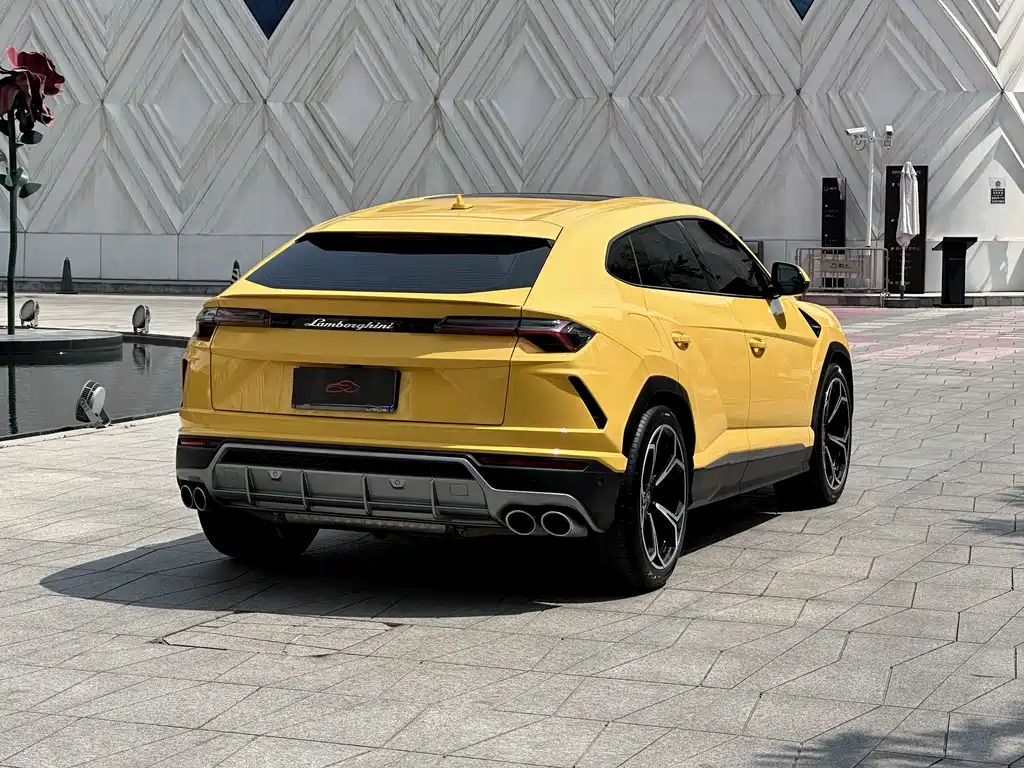 Lamborghini Urus 2022 — фото 5