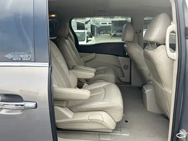 Buick GL8 2017