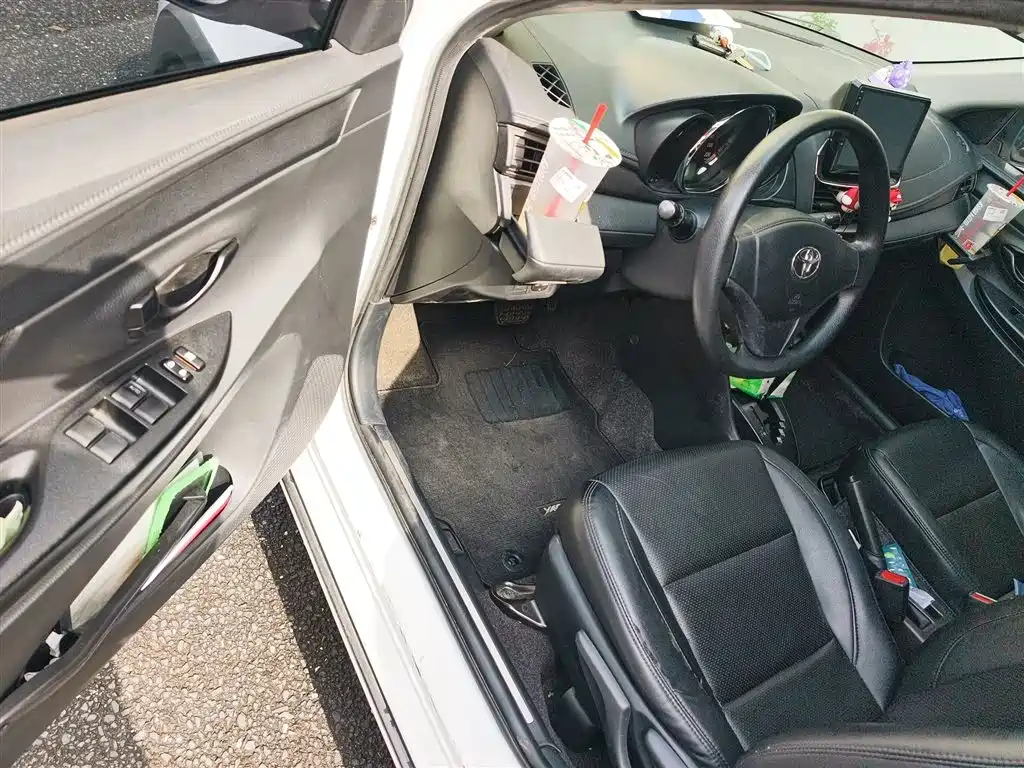 Toyota Yaris L 2020 — фото 14