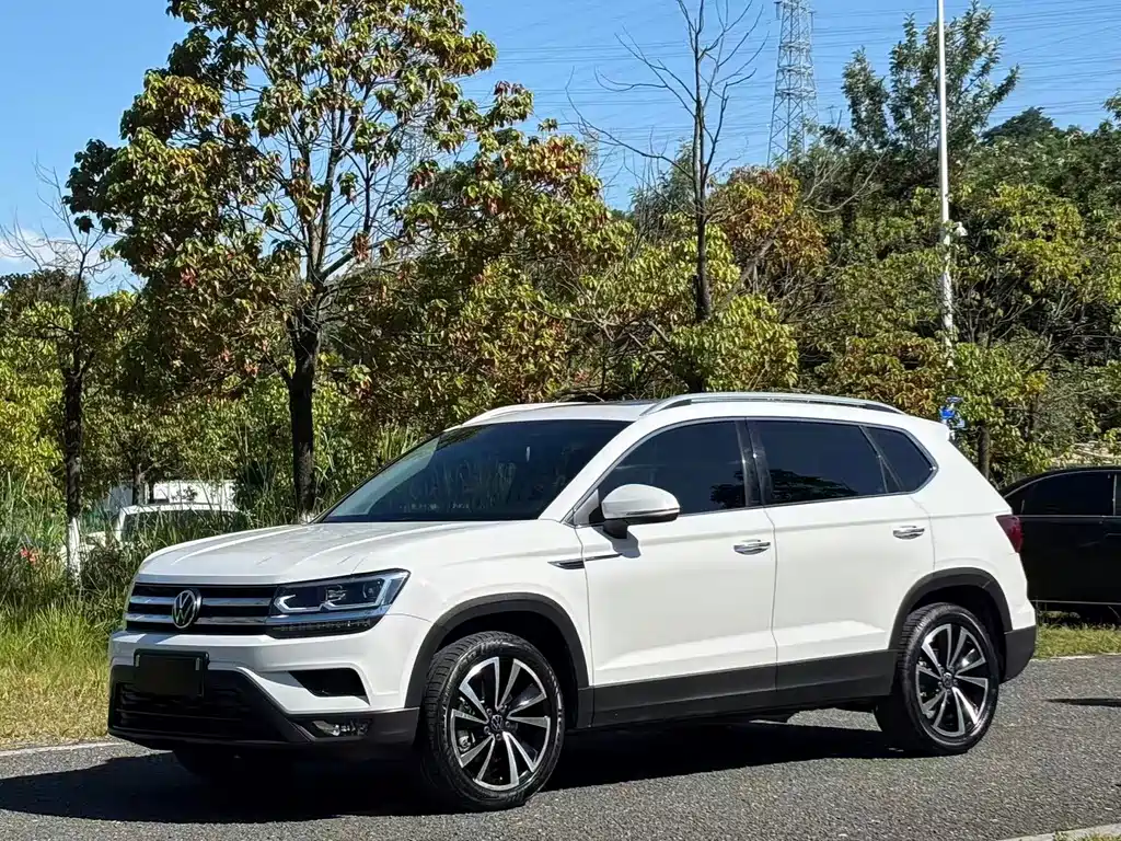 Volkswagen Tharu