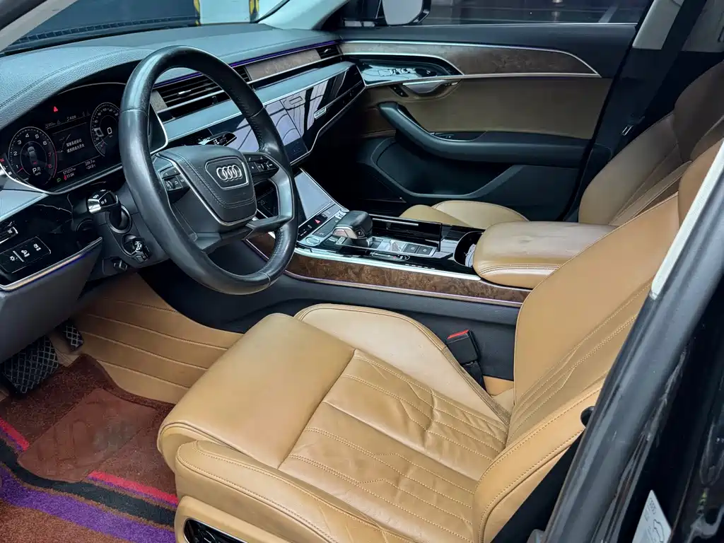 Audi A8 2018 — фото 14
