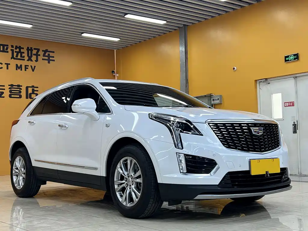 Cadillac XT5 2022 — фото 3